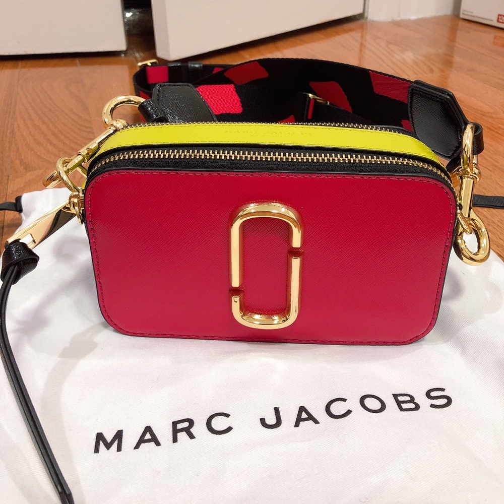 Marc Jacobs Snapshot
